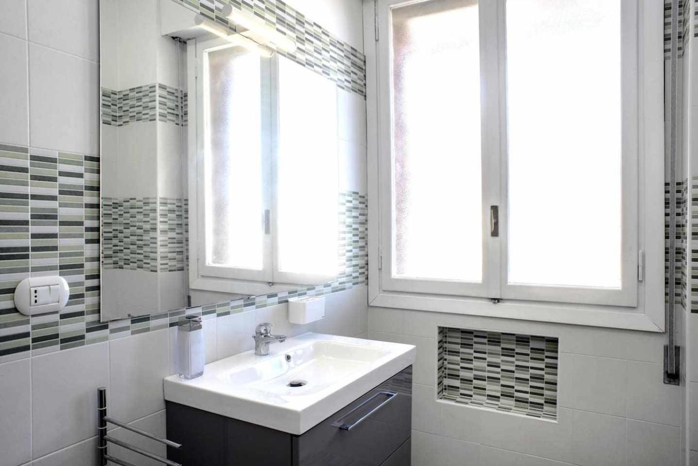 Suite La Montagnola Park 200M Stazione Centrale Bologna Eksteriør billede